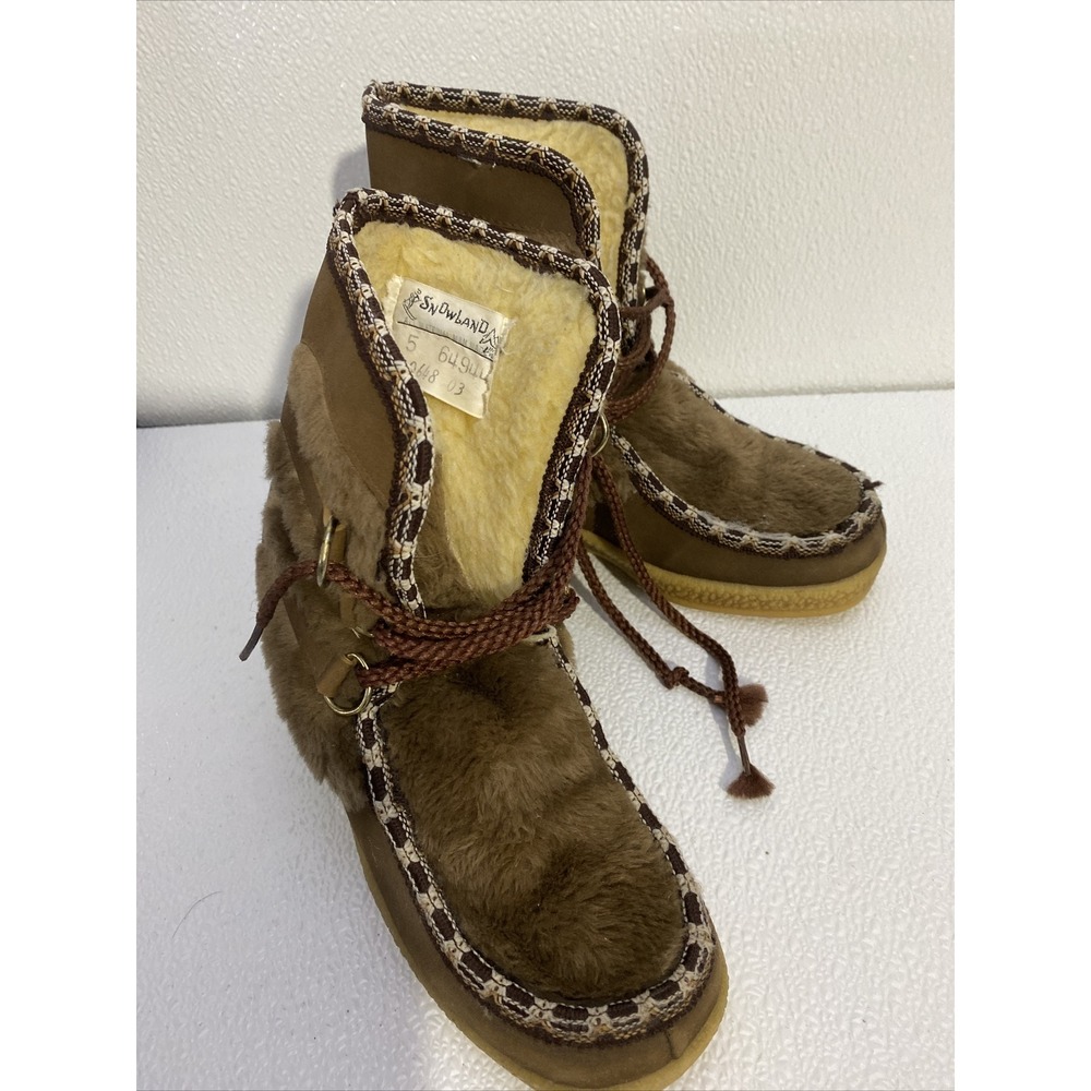Snowland Snow Boots Women 5 Brown Excellent Vintage Faux Fur Mukluk Lace Up